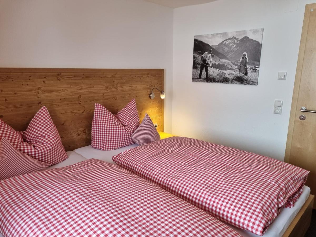 Gaestehaus Alpina Riezlern Extérieur photo
